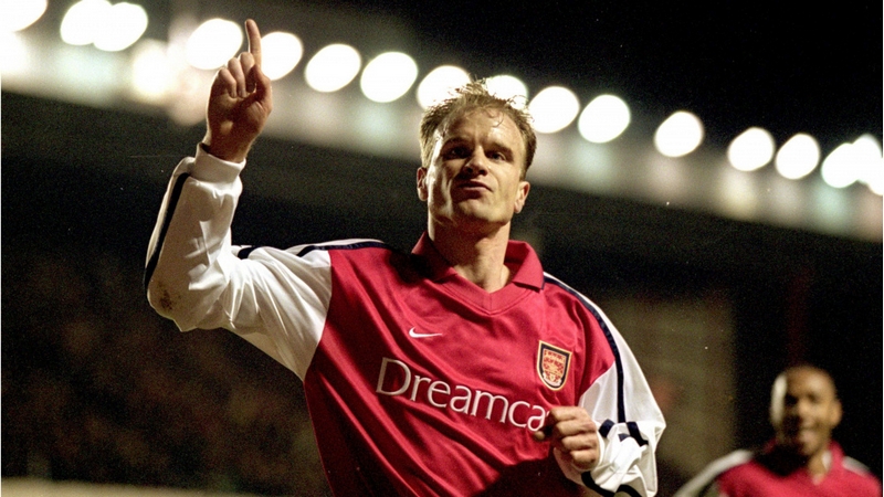 Bergkamp trở thành huyền thoại với biệt danh "tiền đạo không ghi bàn"