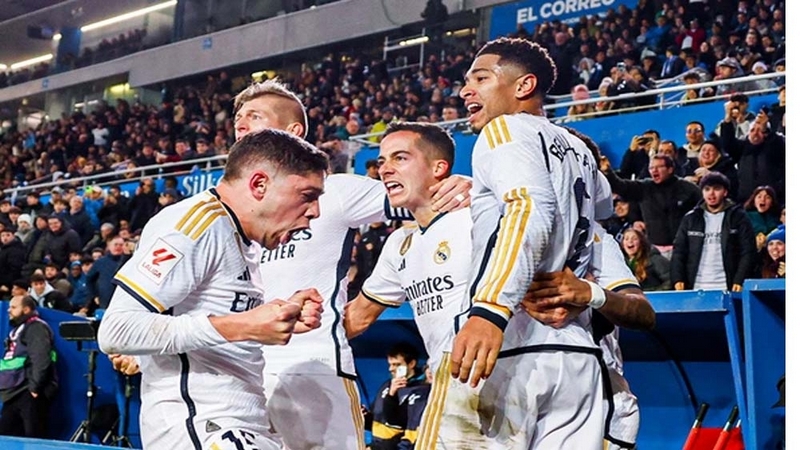 Câu lạc bộ bóng đá Real Madrid luôn là đội bóng vĩ đại nhất thế giới Câu lạc bộ bóng đá Real Madrid luôn là đội bóng vĩ đại nhất thế giới