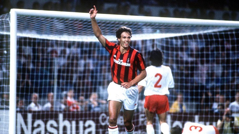 Marco Van Basten đã đánh dấu cầu thủ có cú poker đầu tiên trong lịch sử Marco Van Basten đã đánh dấu cầu thủ có cú poker đầu tiên trong lịch sử