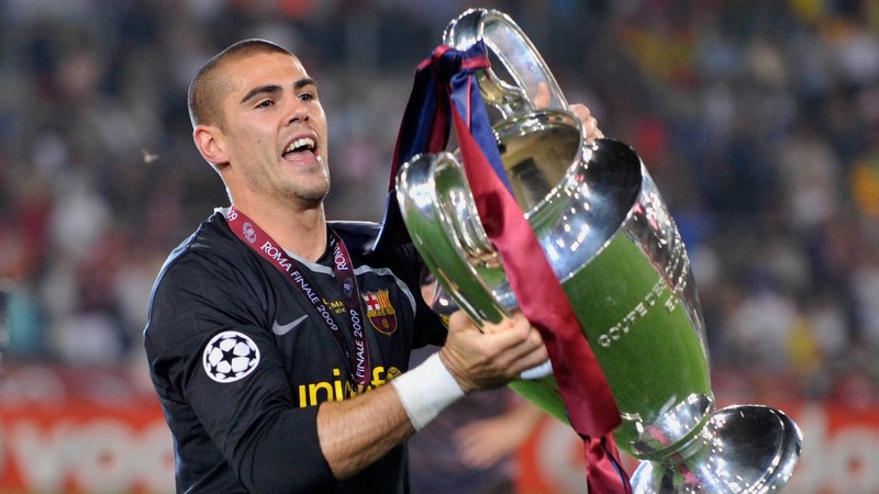 Thủ môn Victor Valdes trưởng thành và giành mọi danh hiệu với Barca