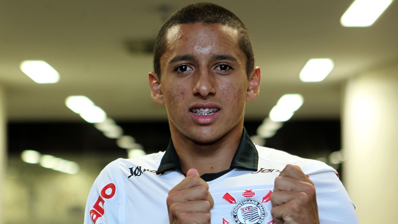 Cầu thủ Marquinhos từng được gọi là thần đồng